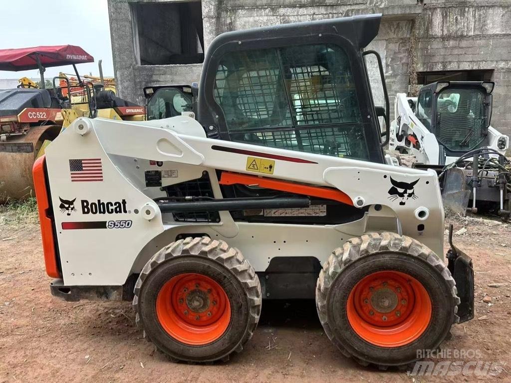 Bobcat S 550 滑移装载机