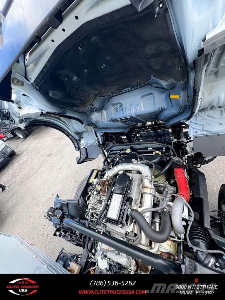 Hino 155 厢式货车