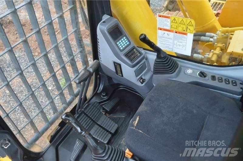 Komatsu PC850-5 小型挖掘机