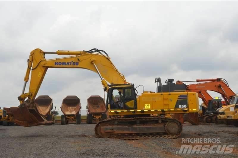 Komatsu PC850-5 小型挖掘机