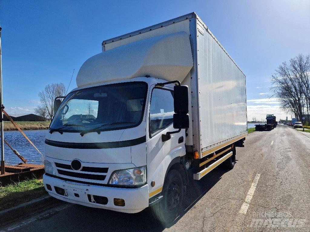 Hino 3815 厢式货车