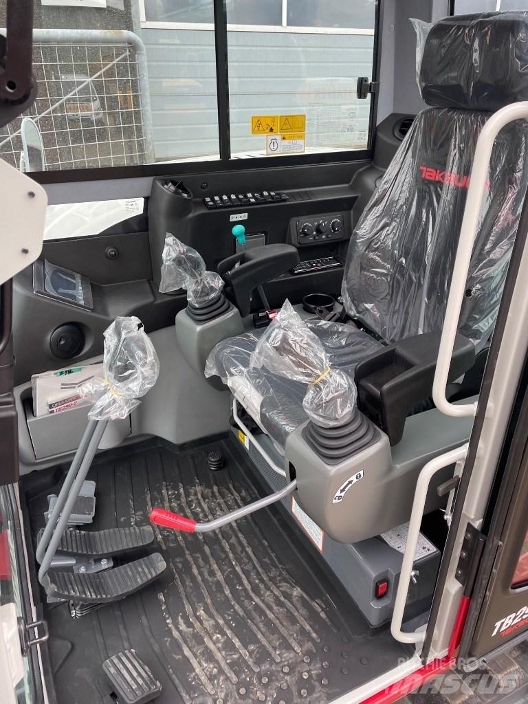 Takeuchi TB290-2 中型挖掘机