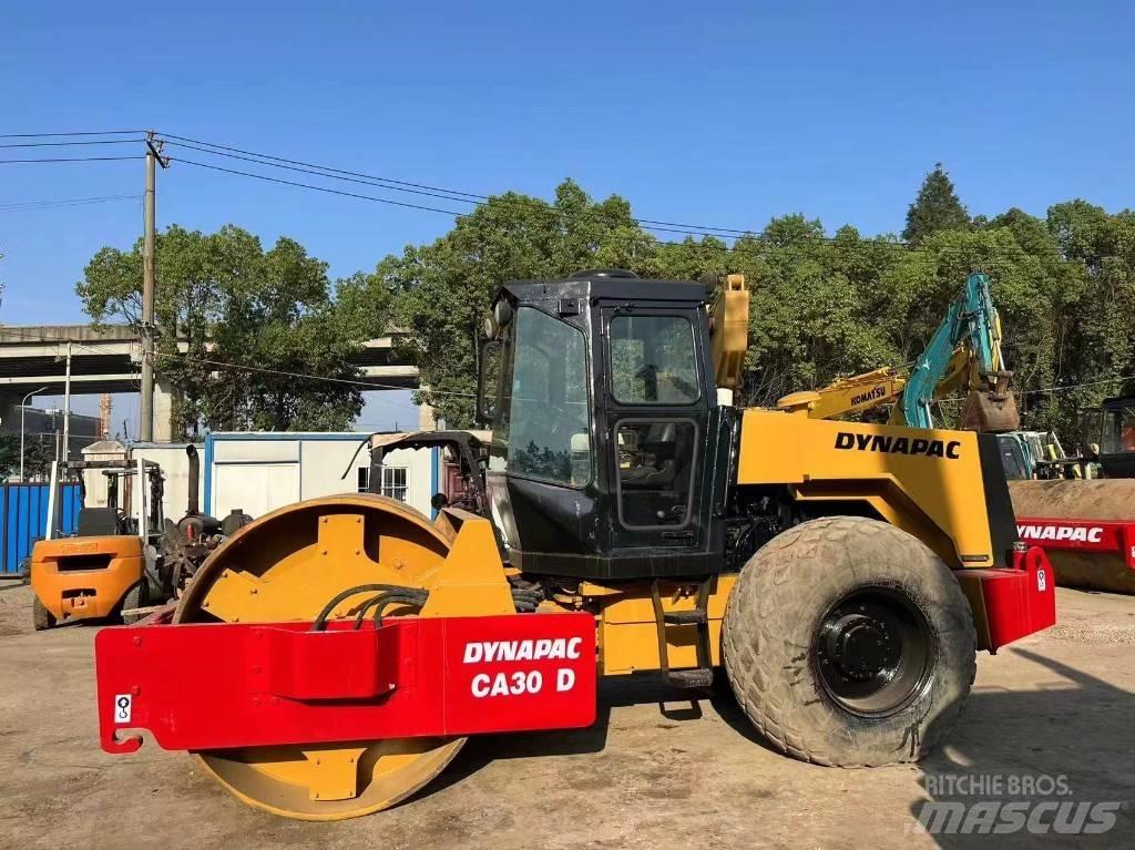 Dynapac CA300 平地机/推土机