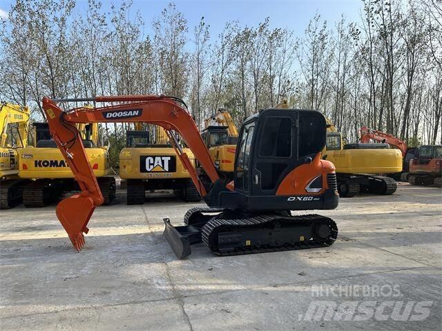 Doosan DX 60 小型挖掘机