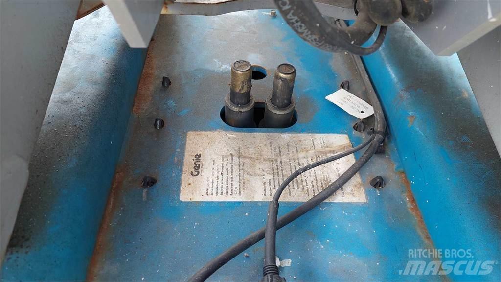 Genie GS1932 剪叉式升降机