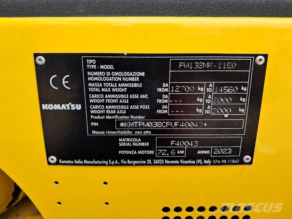 Komatsu PW138MR-11E0 轮式挖掘机