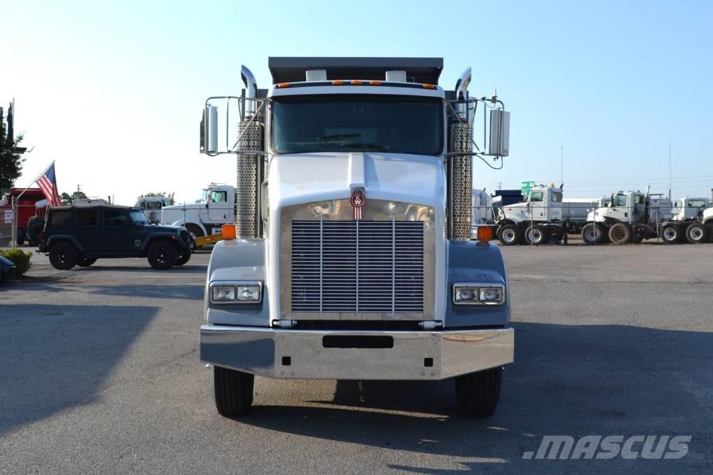 Kenworth T 800 自卸式货车