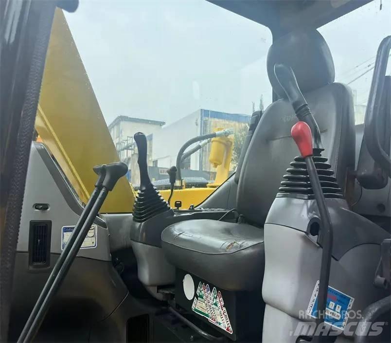 Komatsu PC 78 US-6 中型挖掘机
