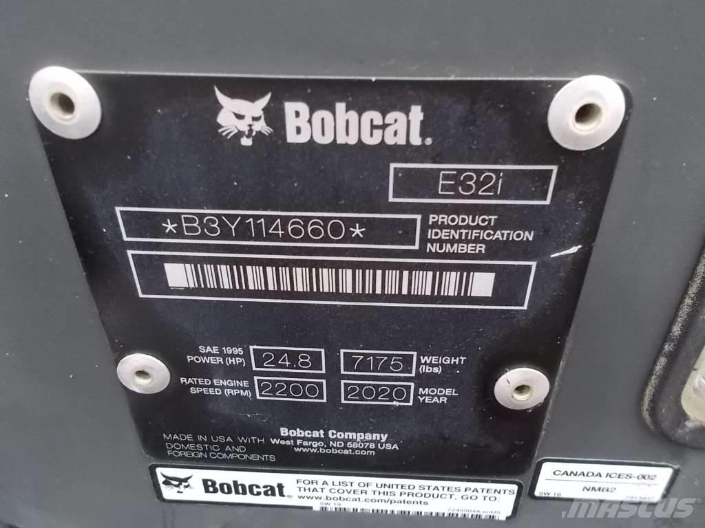 Bobcat E32i 小型挖掘机