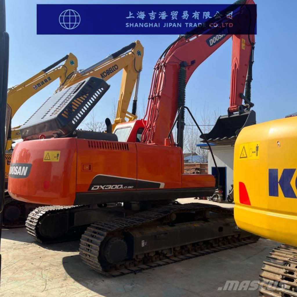 Doosan DX 300 履带挖掘机
