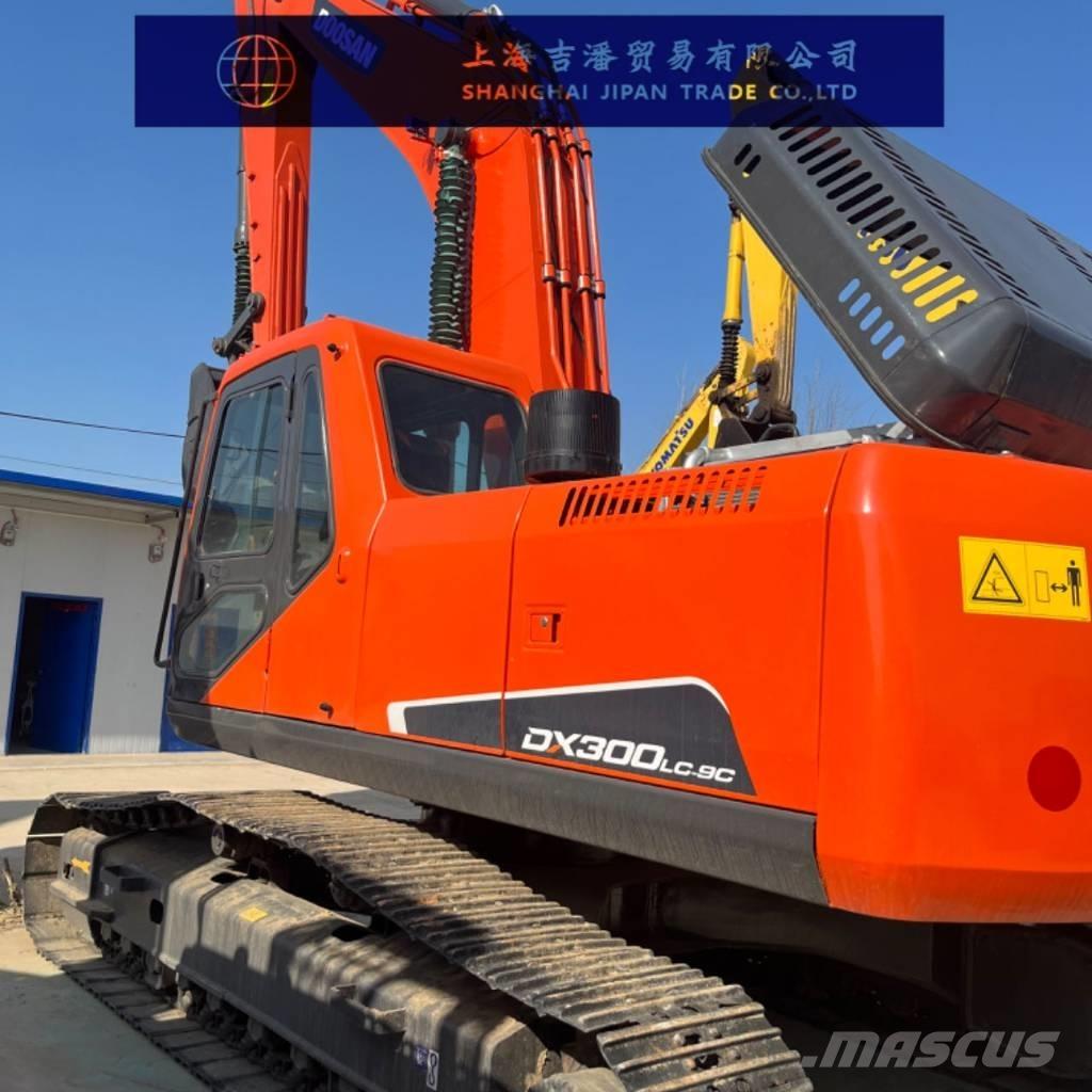 Doosan DX 300 履带挖掘机
