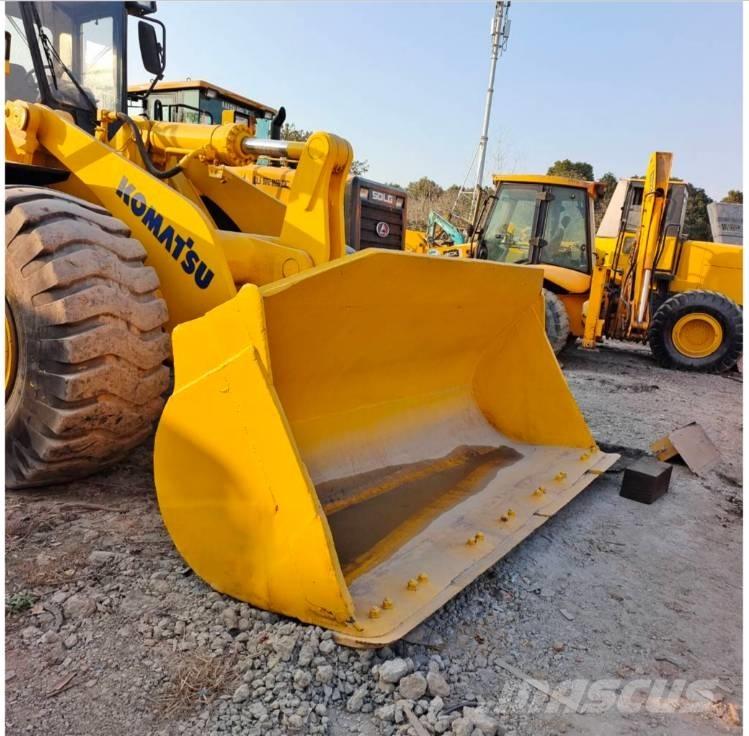 Komatsu WA 470 轮式装载机