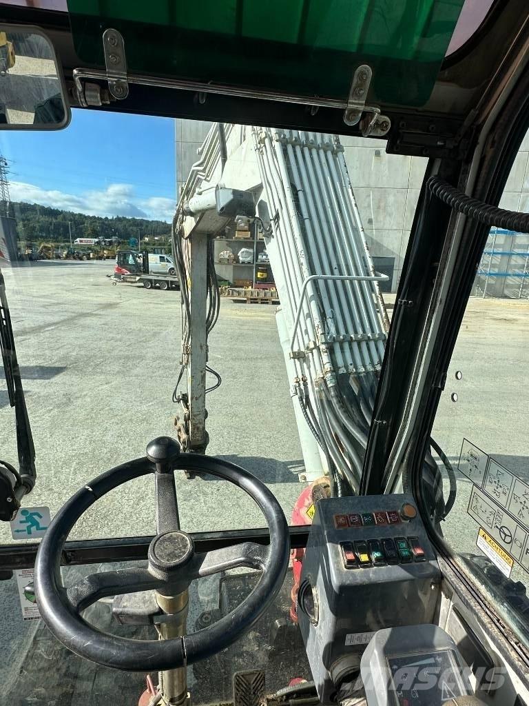 Takeuchi TB 175 W 轮式挖掘机