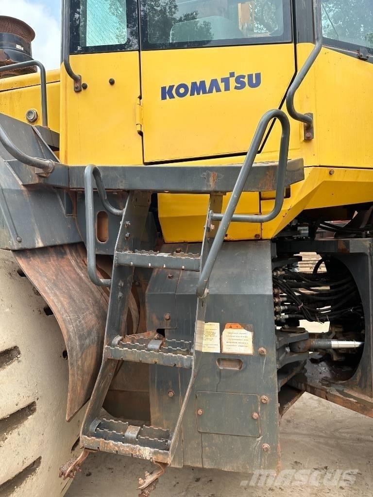 Komatsu WA 470-6 轮式装载机