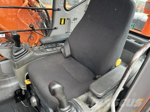 Hitachi ZX 130 W 轮式挖掘机