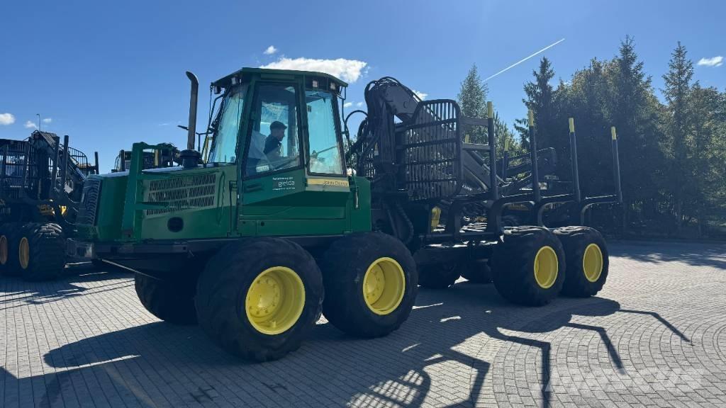 John Deere 1110 D 集运机