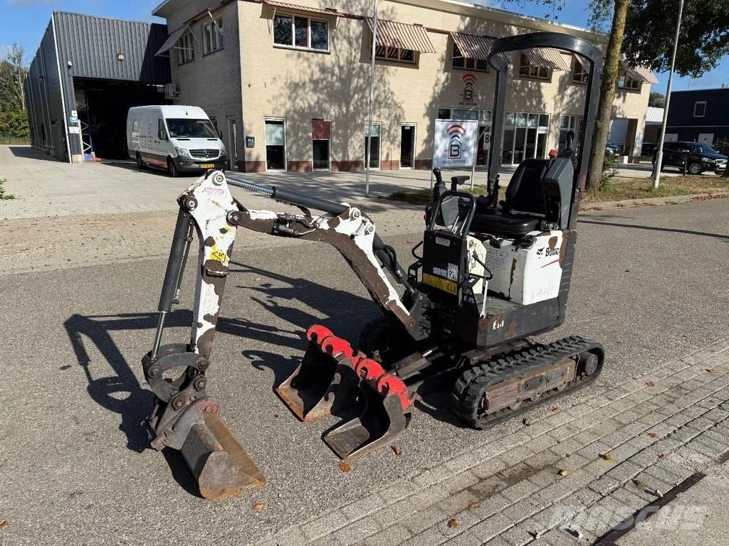 Bobcat E10 小型挖掘机