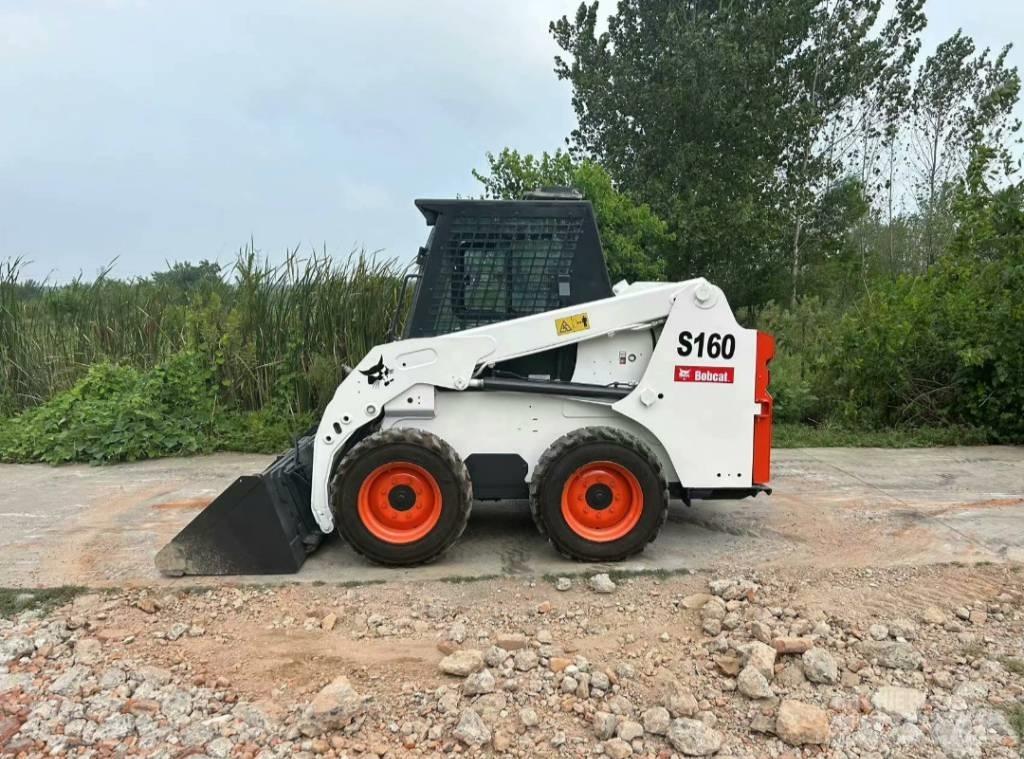 Bobcat S 160 滑移装载机