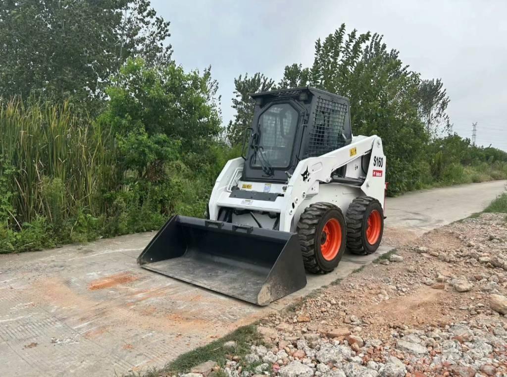 Bobcat S 160 滑移装载机