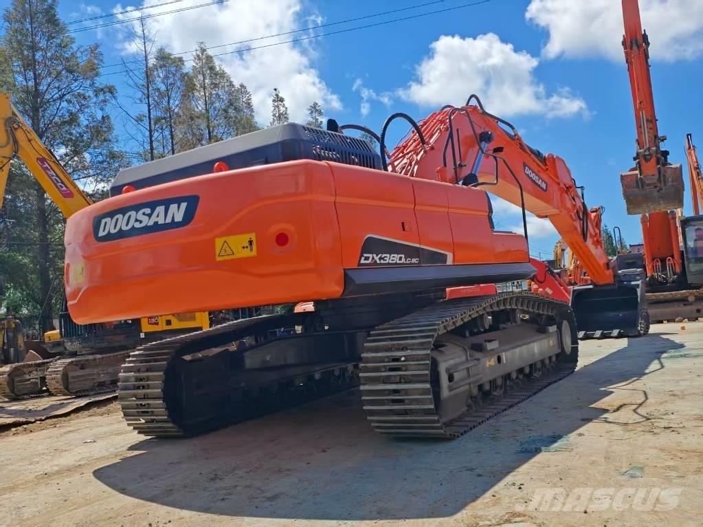 Doosan DX380LC-9 水陆两栖挖掘机
