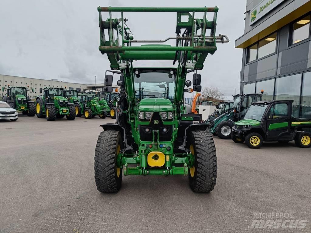 John Deere 6115 RC 拖拉机/农用车