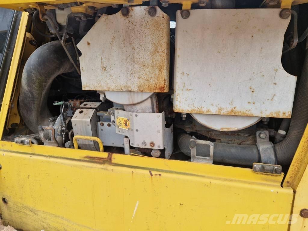 Komatsu D 65 PX-18 履带式推土机