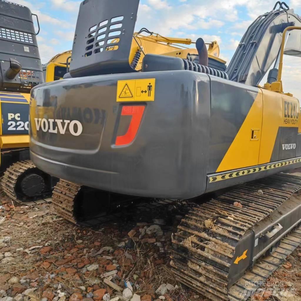 Volvo EC 240 履带挖掘机