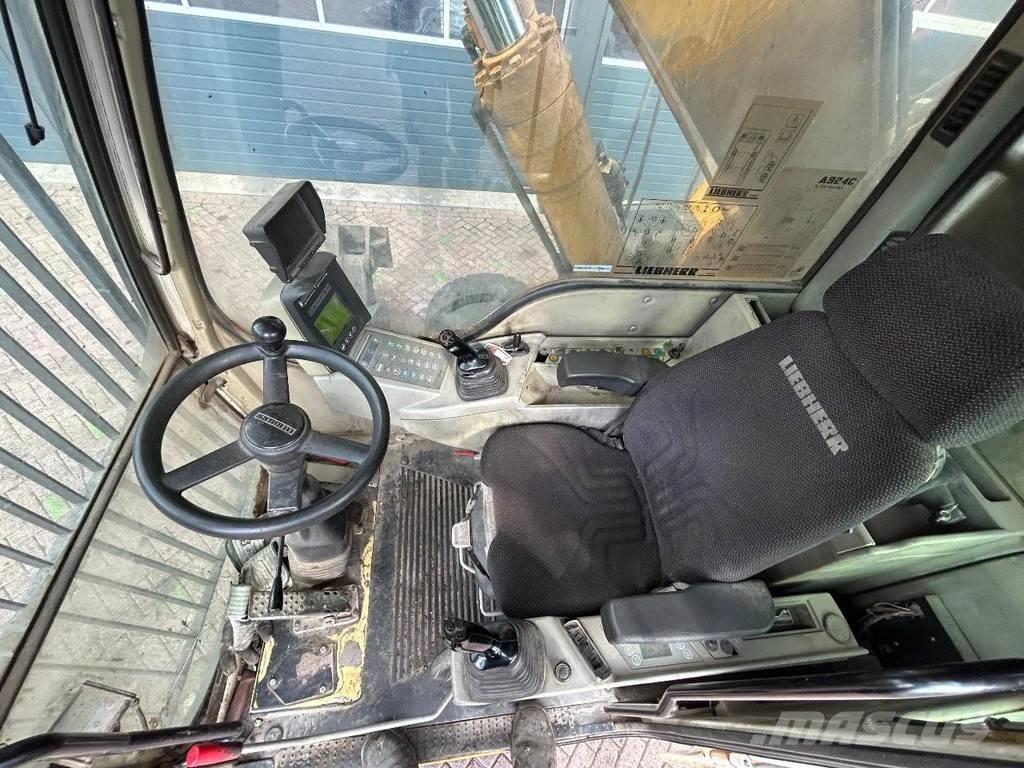 Liebherr A924C 工业挖掘机