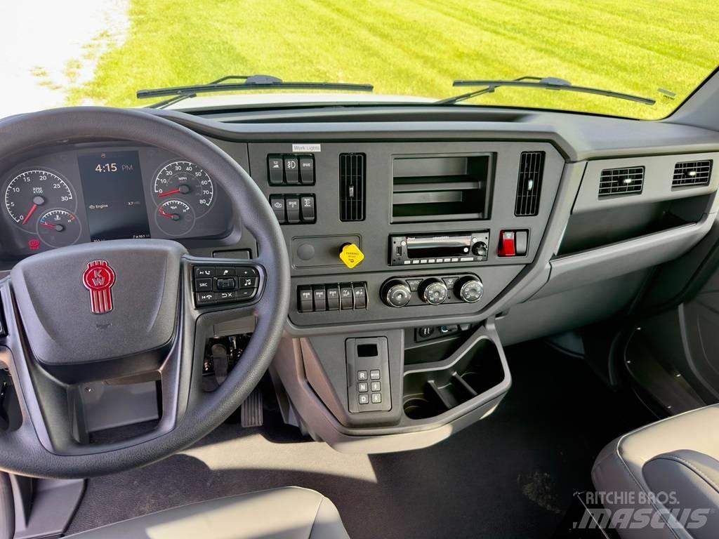 Kenworth T 280 组合/真空油槽车