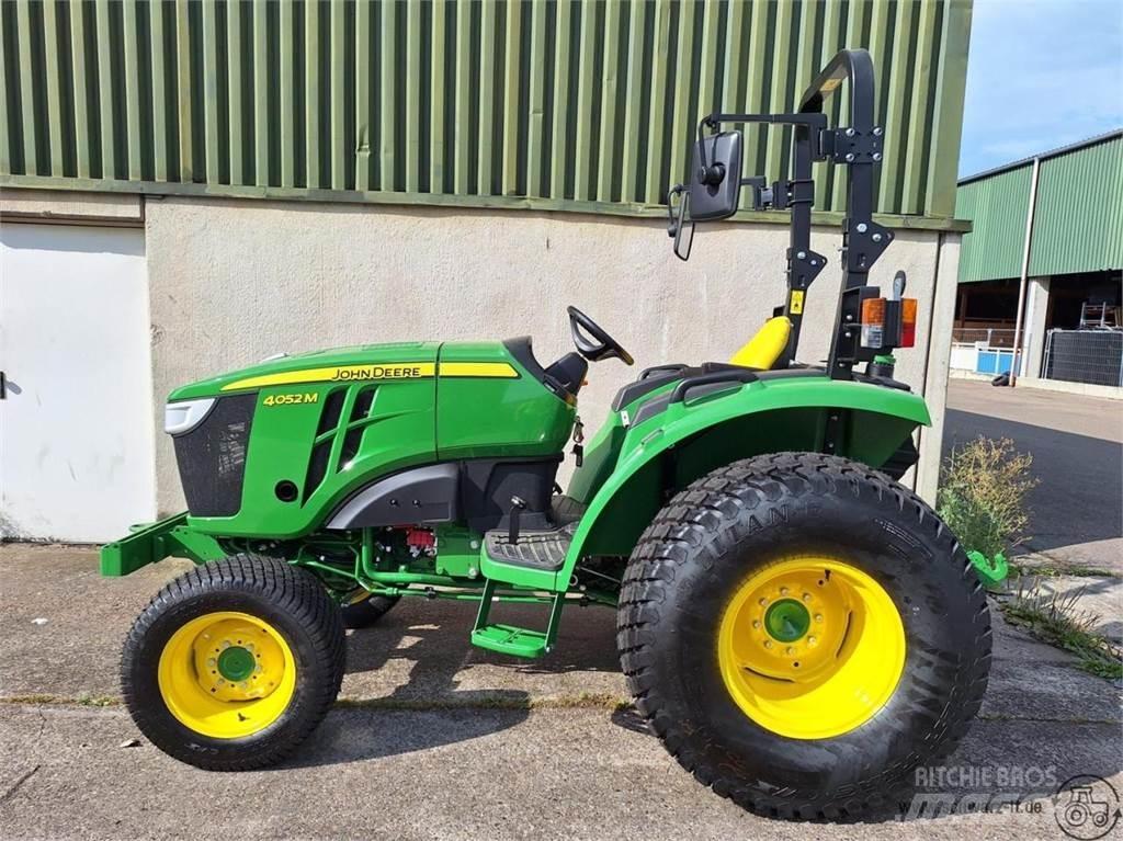 John Deere 4052M 小型拖拉机