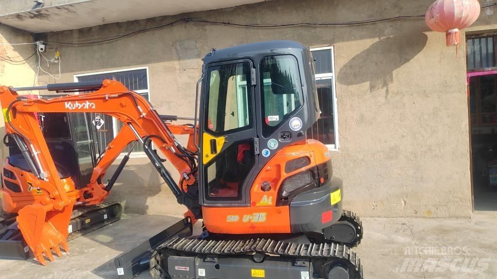 Kubota U 35 小型挖掘机