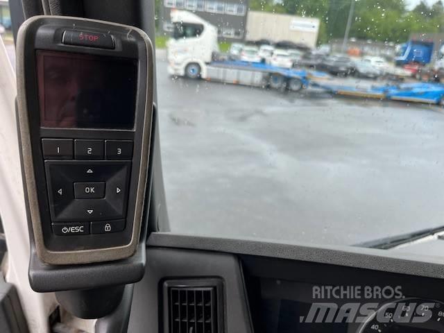 Volvo FMX 500 工程吊钩车