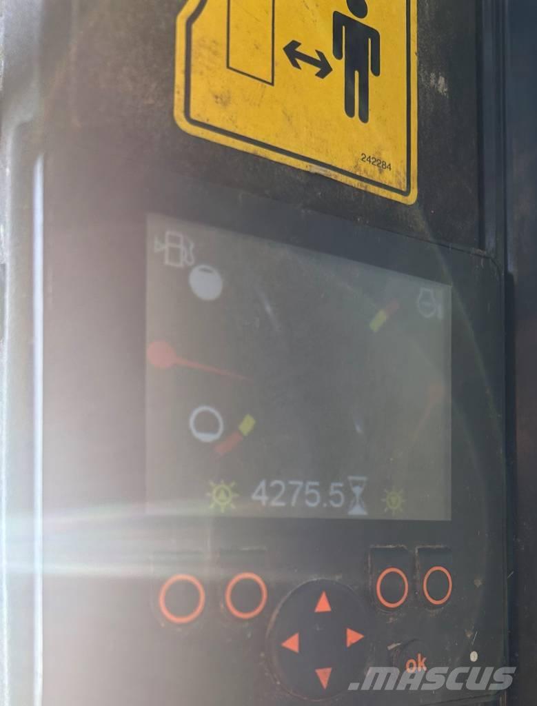 Mustang 1500 R 滑移装载机