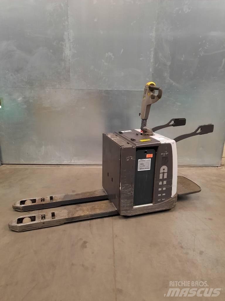UniCarriers PMR200P 电动搬运车
