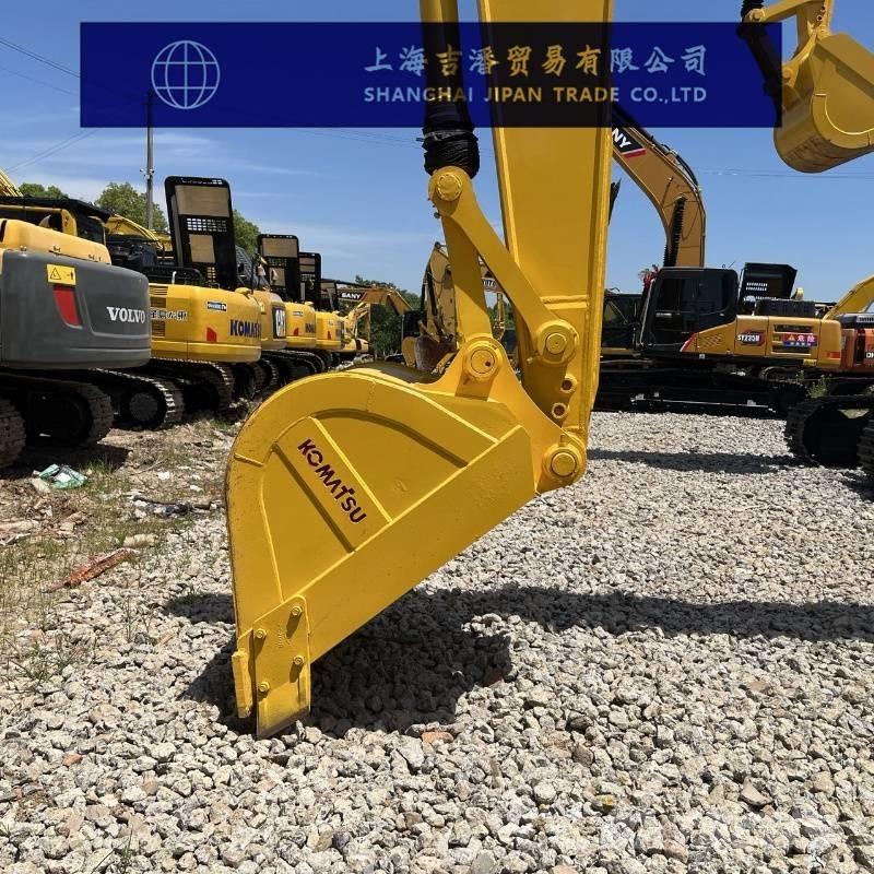 Komatsu PC 220-8 履带挖掘机