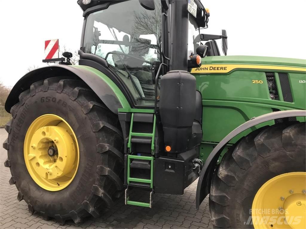 John Deere 6R 250 拖拉机/农用车