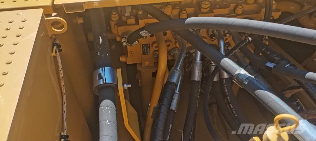 CAT CAT 340 中型挖掘机