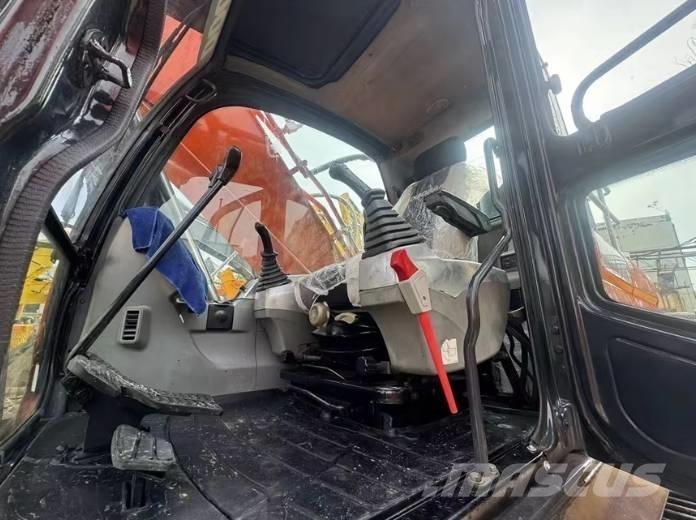 Doosan DX300LC-9C 履带挖掘机