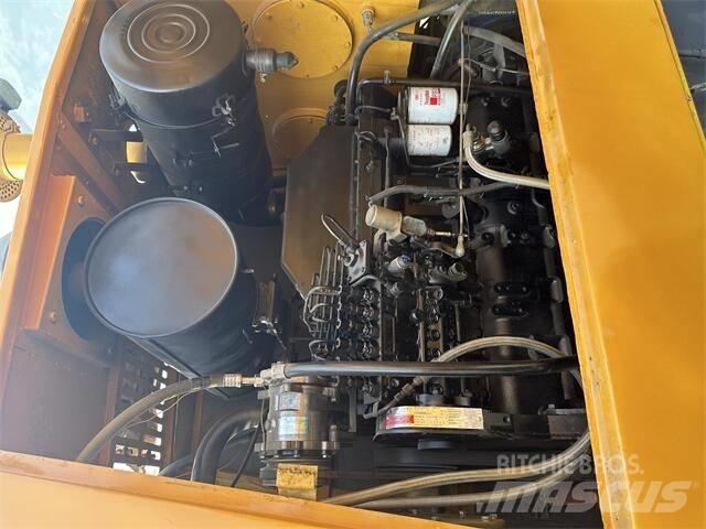 XCMG GR215 平地机/推土机