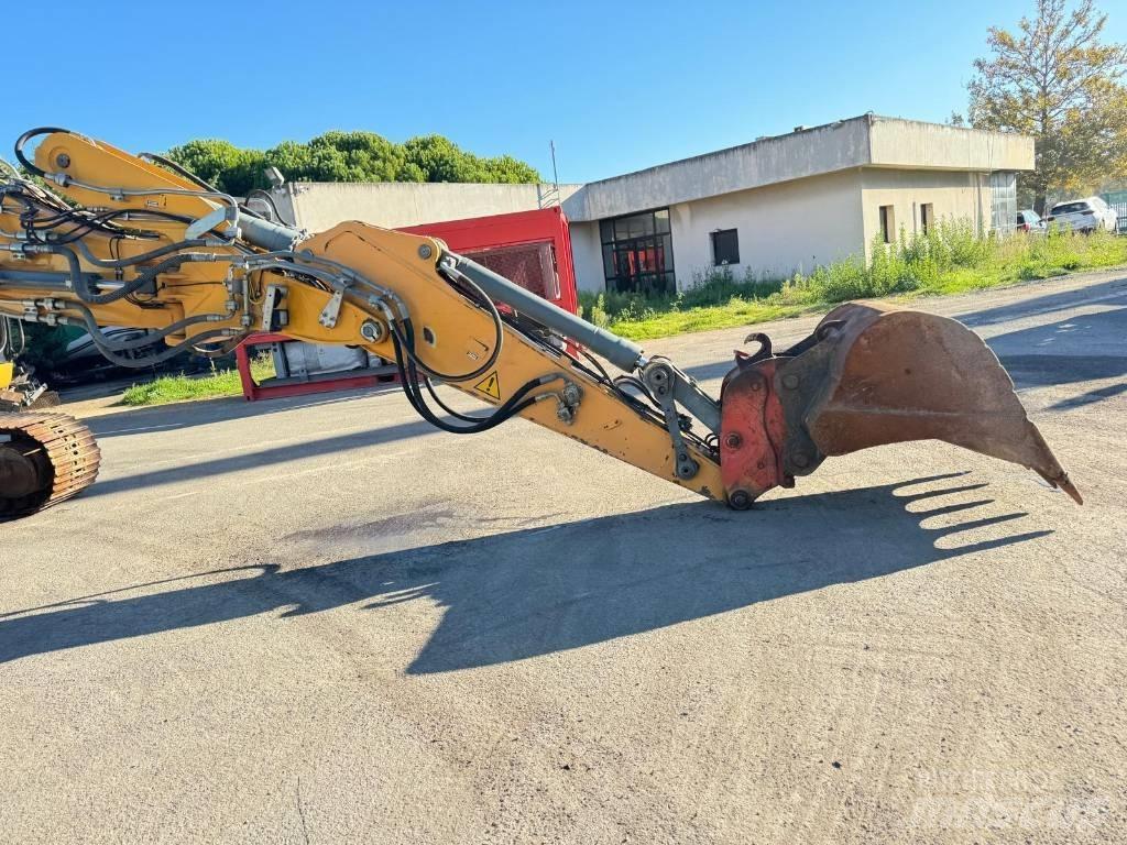 Liebherr R 918 LC 履带挖掘机