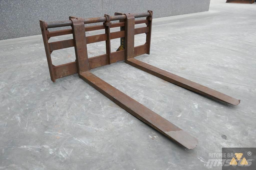 CAT 966/972 Forks 运输工具-其他