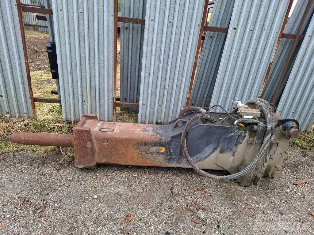 JCB JCB JS 175W 轮式挖掘机