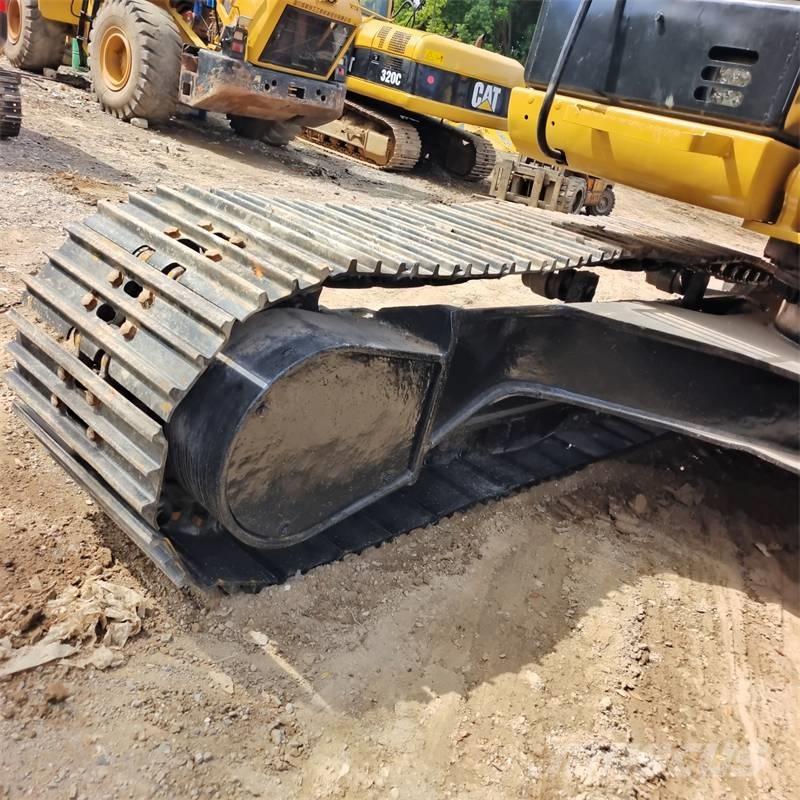 CAT 320 D 履带挖掘机