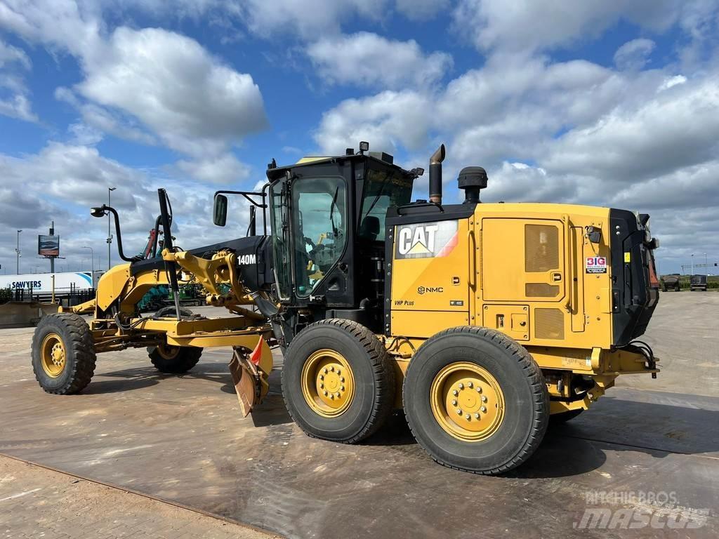 CAT 140M2 平地机/推土机
