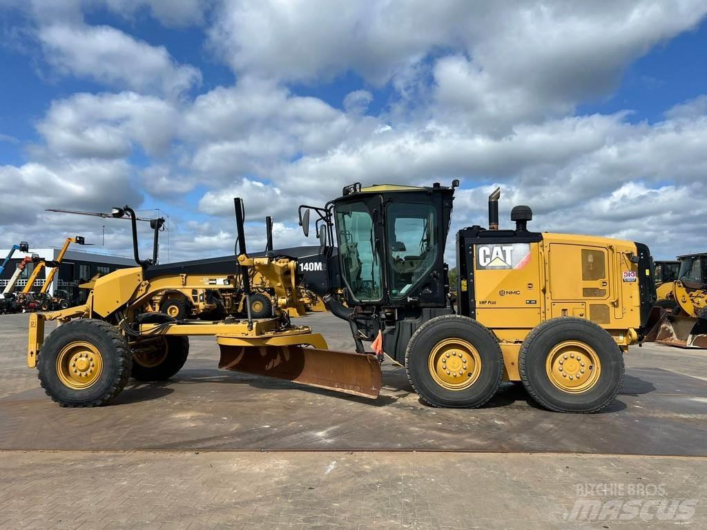 CAT 140M2 平地机/推土机