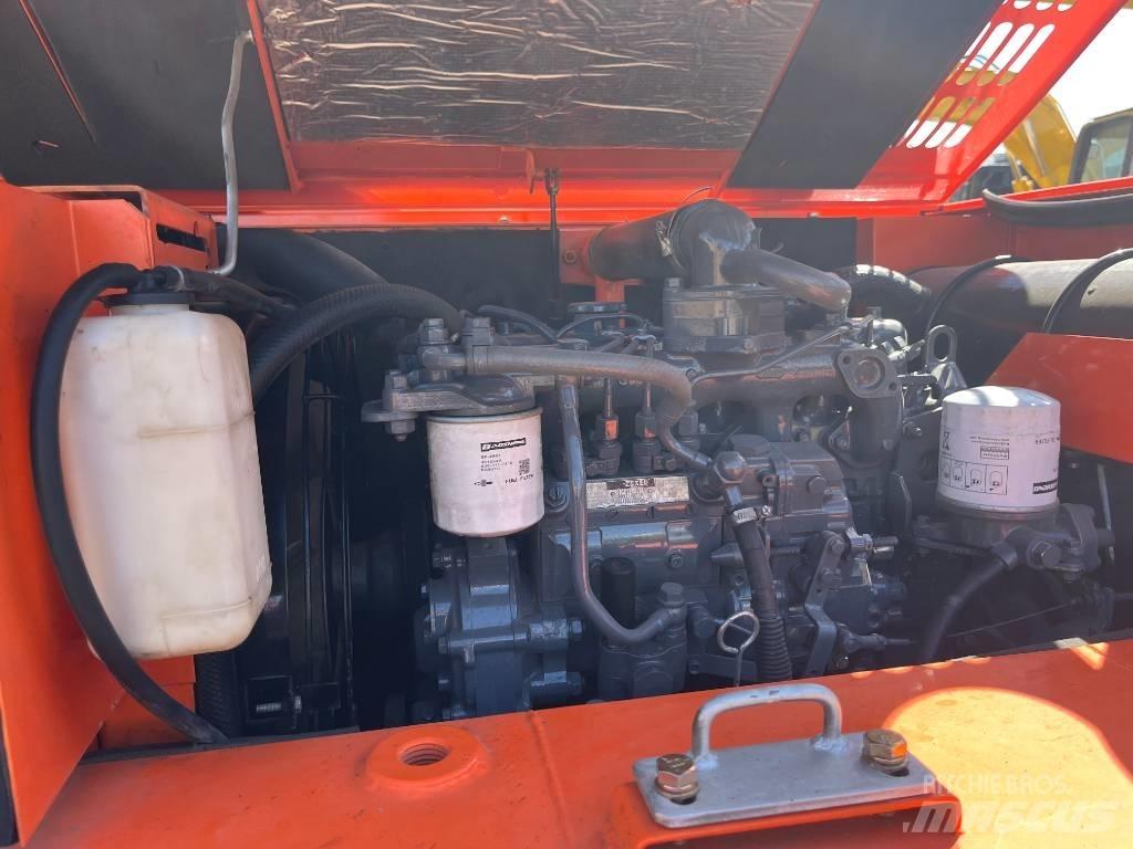 Hitachi ZX 60 小型挖掘机