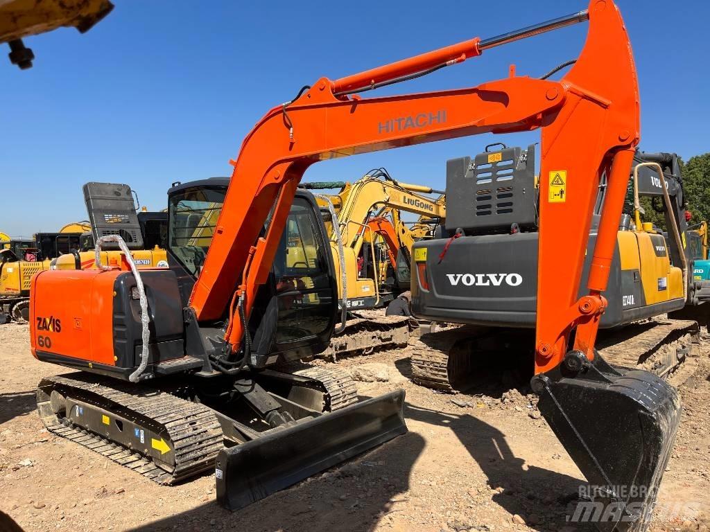 Hitachi ZX 60 小型挖掘机