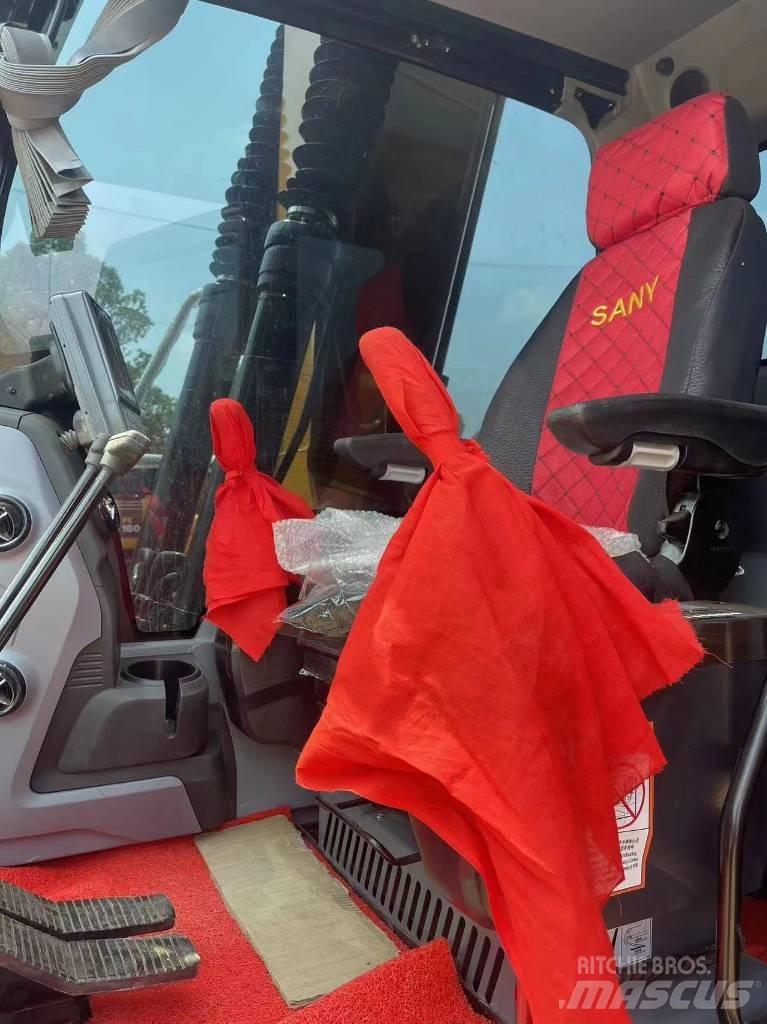 Sany SY 135 中型挖掘机