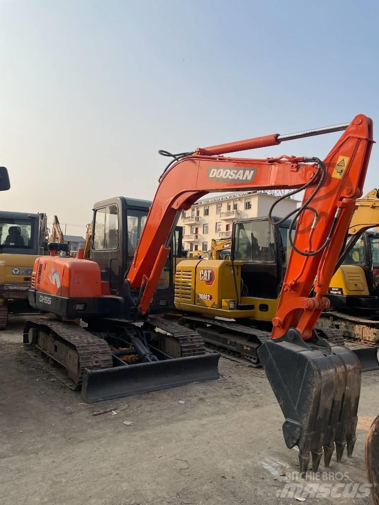 Doosan DH 55 小型挖掘机