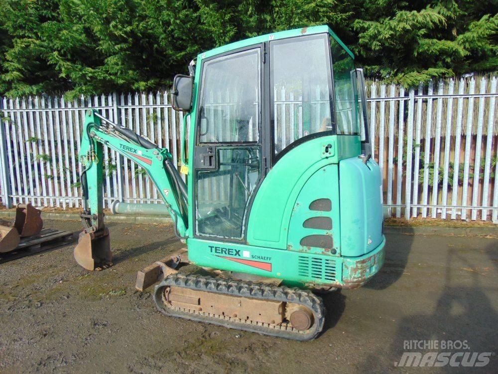 Terex HR 12 小型挖掘机